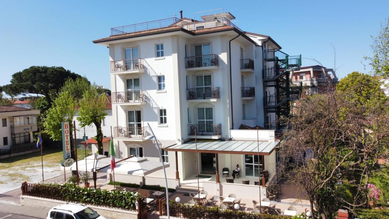 Hotel Dei Tigli Lido di Camaiore Exterior foto